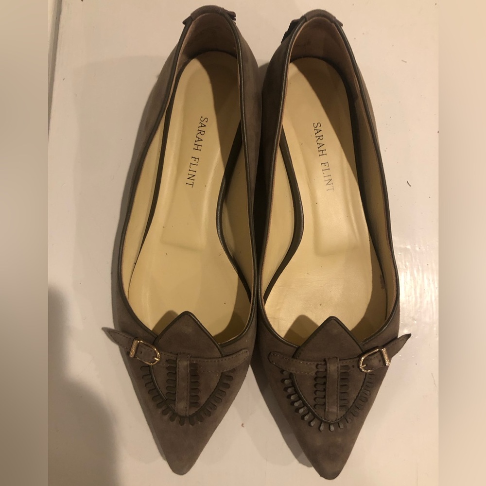 Sarah Flint Grey Pointed Toe Flats with Buckle 38.5